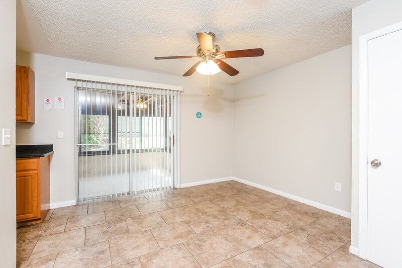 1,960/Mo, 845 S Lake Rd Titusville, FL 32796 Dining Room View