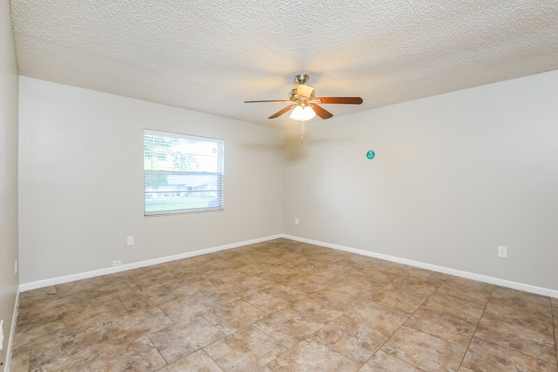 1,960/Mo, 845 S Lake Rd Titusville, FL 32796 Main Bedroom View