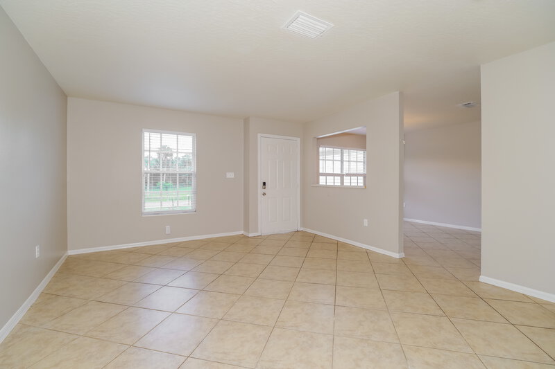 1,975/Mo, 1171 Harper Blvd SW Palm Bay, FL 32908 Living Room View 3