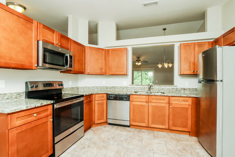 1,650/Mo, 1374 San Filippo Dr SE Palm Bay, FL 32909 Kitchen View