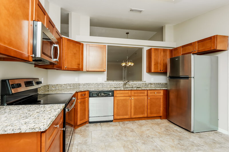 1,650/Mo, 1374 San Filippo Dr SE Palm Bay, FL 32909 Kitchen View 2