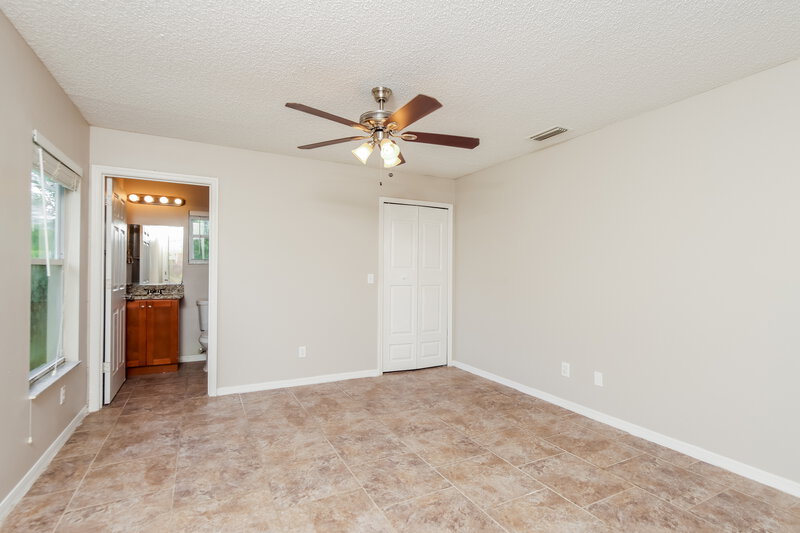 1,650/Mo, 1374 San Filippo Dr SE Palm Bay, FL 32909 Main Bedroom View 2