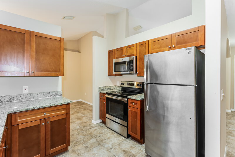 1,845/Mo, 2150 Sapelo Ave SE Palm Bay, FL 32909 Kitchen View