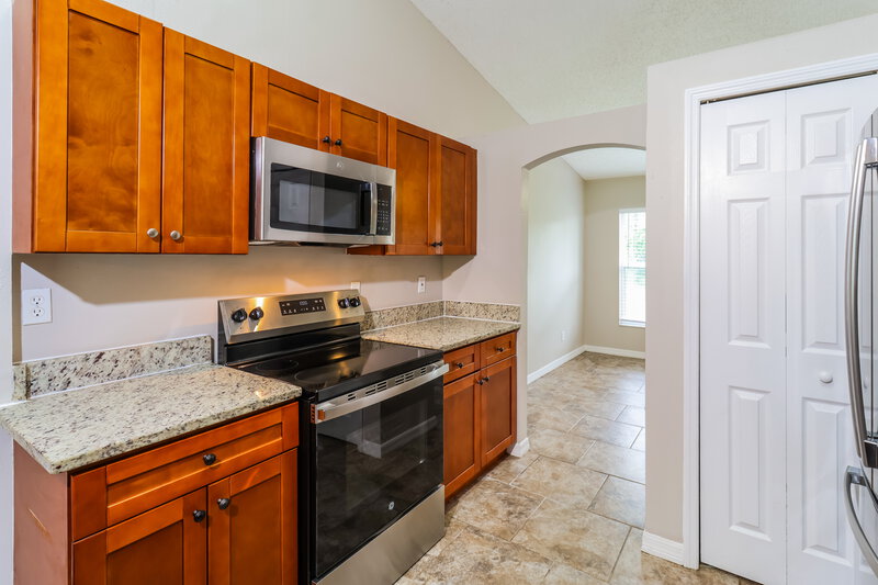 1,725/Mo, 1613 Ricardo St SE Palm Bay, FL 32909 Kitchen View 2