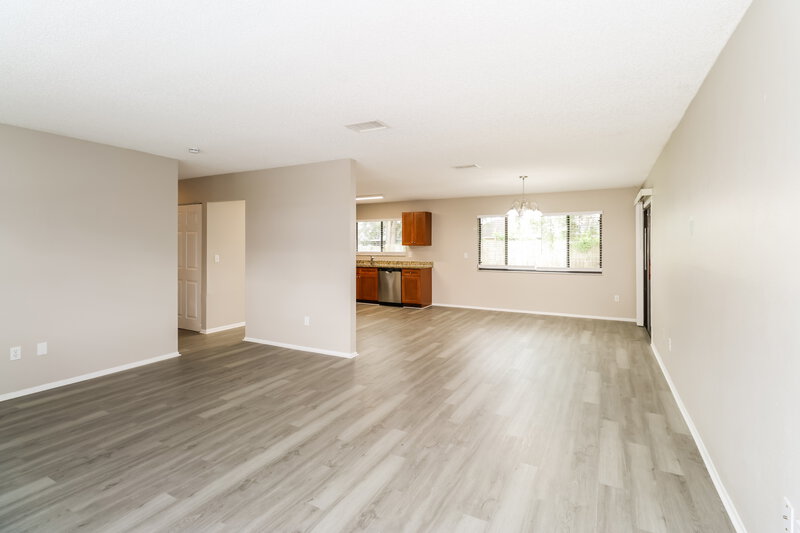 1,675/Mo, 1020 Pope St NW Palm Bay, FL 32907 Living Room View 2