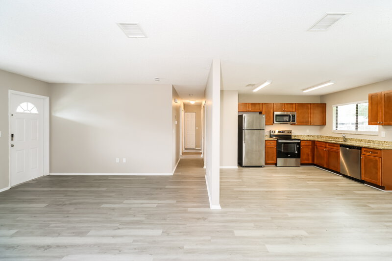 1,675/Mo, 1020 Pope St NW Palm Bay, FL 32907 Living Room View 3
