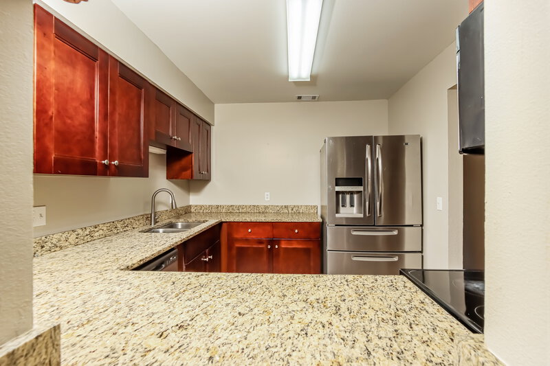 2,250/Mo, 1097 Woodsmere Pkwy Rockledge, FL 32955 Kitchen View
