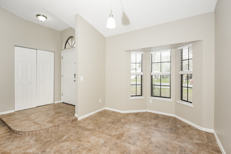 1,825/Mo, 2194 Fallon Blvd NE Palm Bay, FL 32907 Living Room View