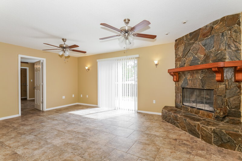 2,235/Mo, 1539 Lafayette Ave Titusville, FL 32796 Living Room View 2