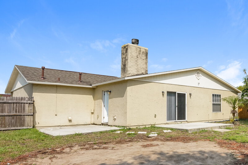 2,235/Mo, 1539 Lafayette Ave Titusville, FL 32796 Rear View 2