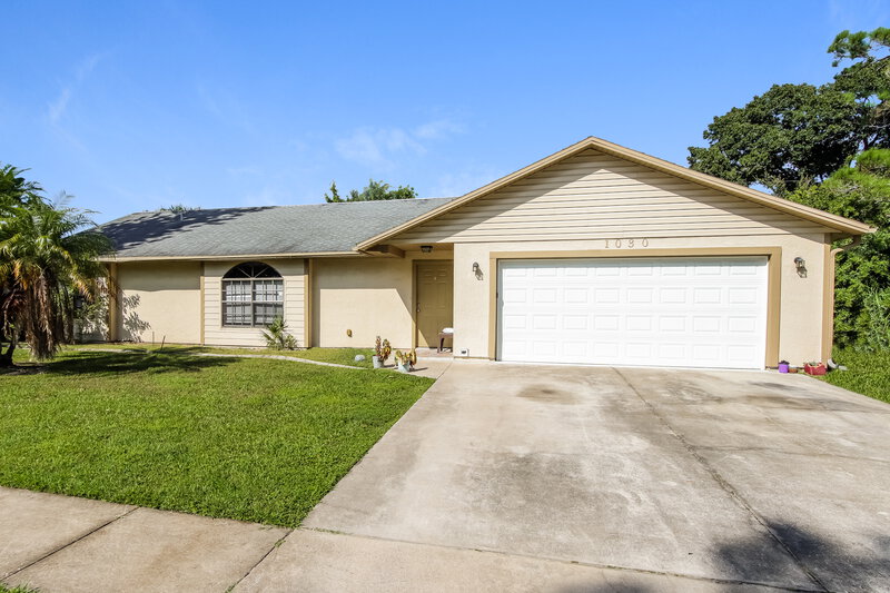 2,450/Mo, 1030 Hermosa Dr Rockledge, FL 32955 External View