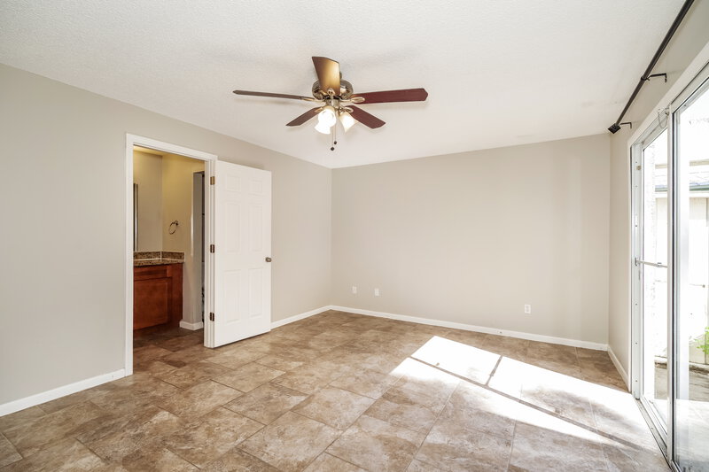 2,145/Mo, 225 Bayhead Dr Melbourne, FL 32940 Main Bedroom View