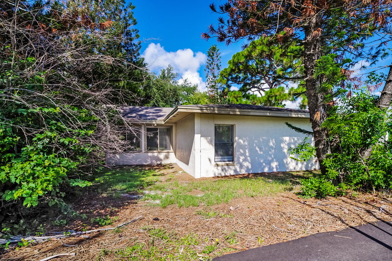 2,145/Mo, 225 Bayhead Dr Melbourne, FL 32940 Rear View