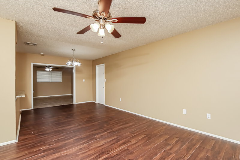 1,775/Mo, 431 Veronica Ave NE Palm Bay, FL 32907 Living Room View