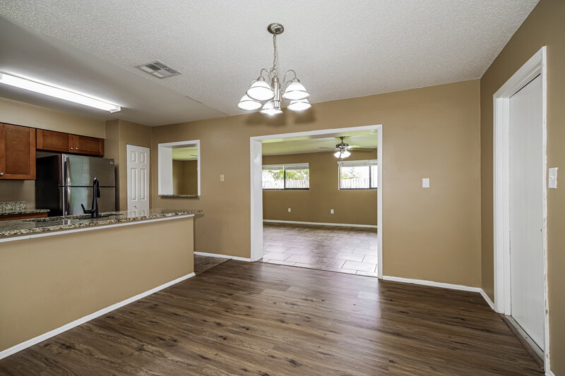 1,630/Mo, 431 Veronica Ave NE Palm Bay, FL 32907 Dining Room View