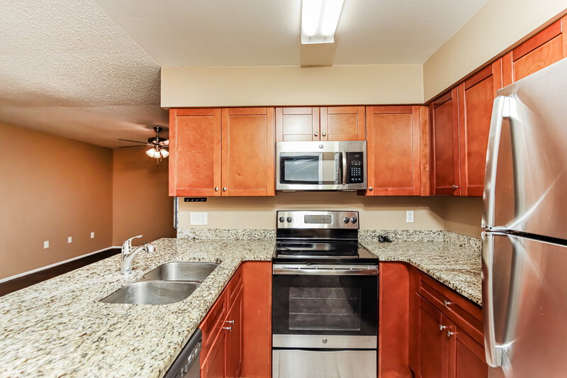 1,775/Mo, 431 Veronica Ave NE Palm Bay, FL 32907 Kitchen View