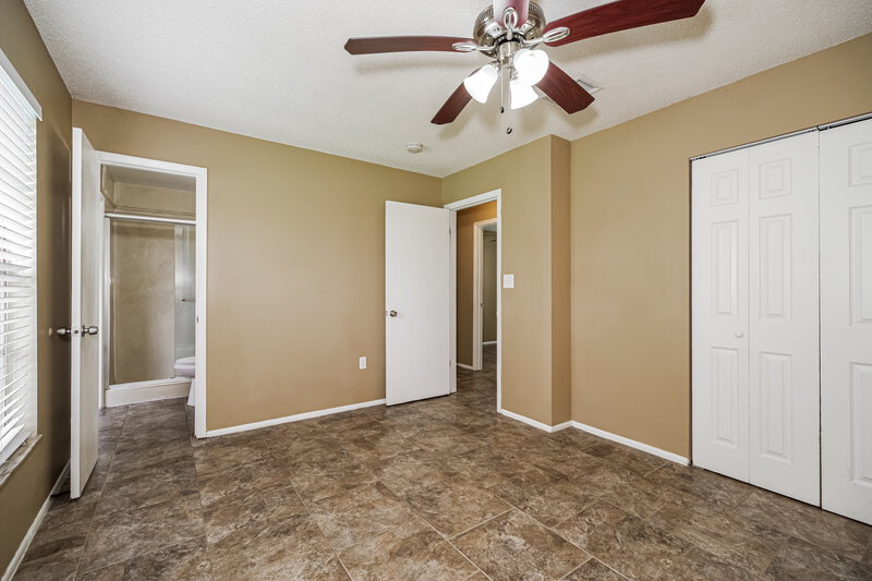 1,630/Mo, 431 Veronica Ave NE Palm Bay, FL 32907 Main Bedroom View