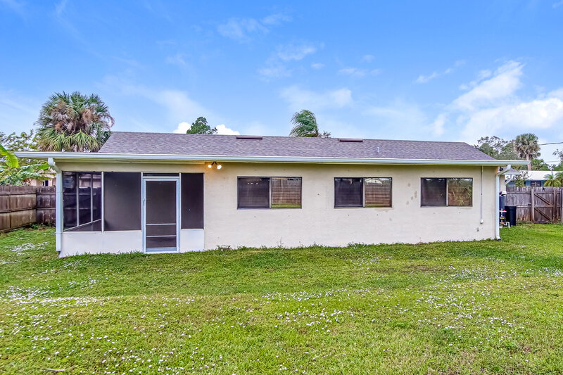 1,775/Mo, 431 Veronica Ave NE Palm Bay, FL 32907 Rear View
