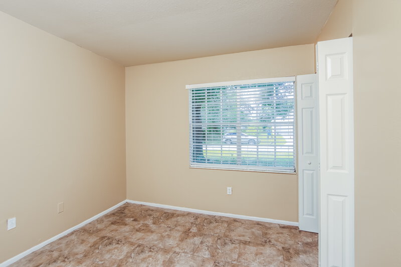 1,935/Mo, 1647 Baker St NE Palm Bay, FL 32907 Bedroom View