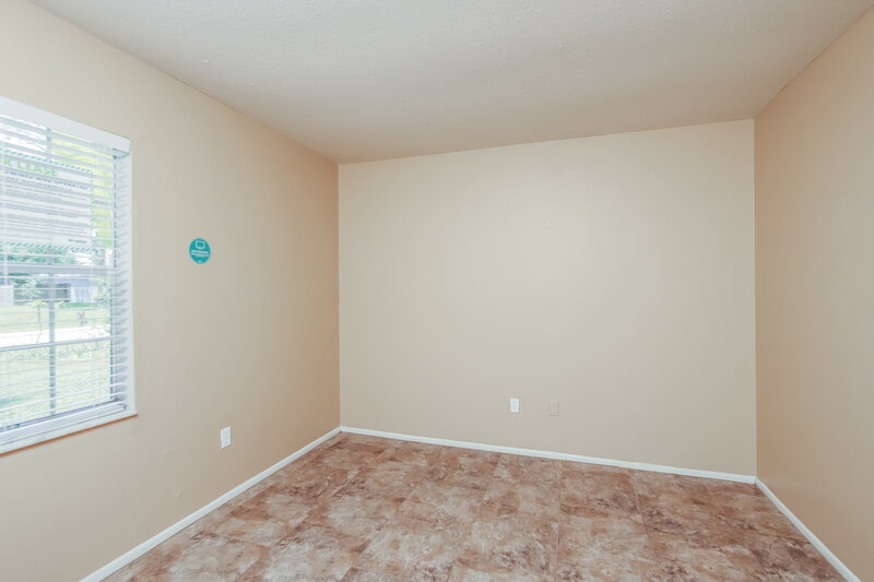 1,935/Mo, 1647 Baker St NE Palm Bay, FL 32907 Bedroom View 2