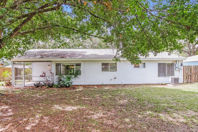 1,935/Mo, 1647 Baker St NE Palm Bay, FL 32907 Rear View