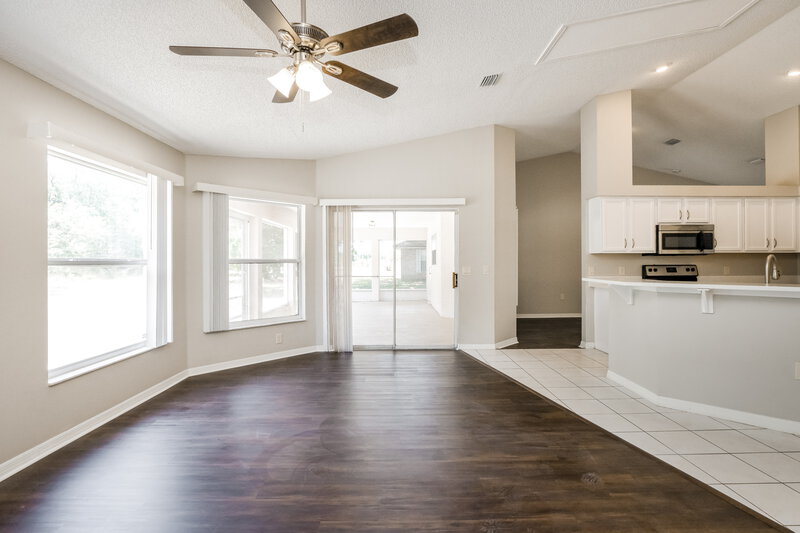 2,195/Mo, 720 RIVIERA DR NE Palm Bay, FL 32905 Family Room View