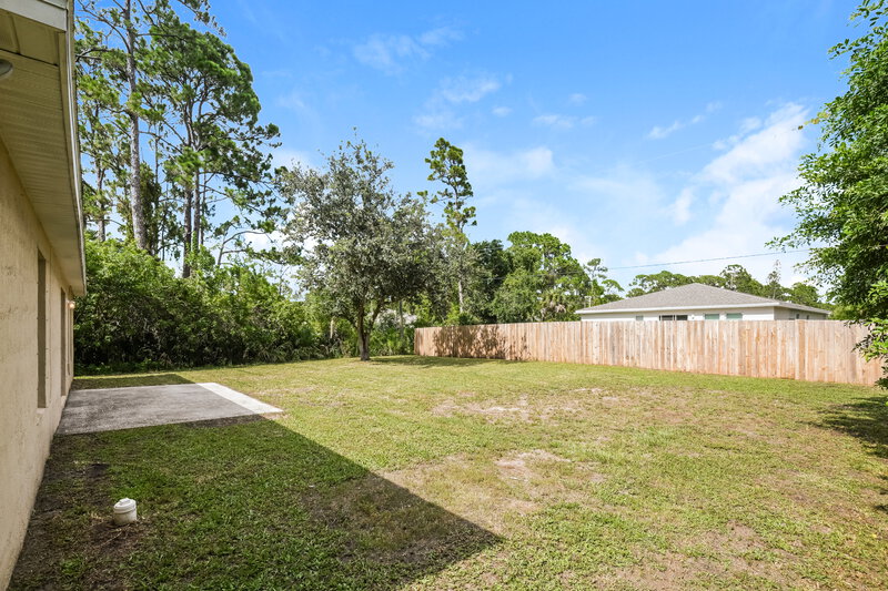 2,270/Mo, 1037 Galvin Ave Sw Palm Bay, FL 32908 Rear View