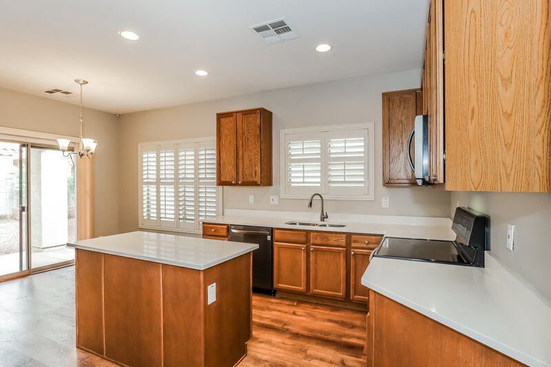 2,005/Mo, 2650 E Wildhorse Pl Chandler, AZ 85286 Kitchen View 2