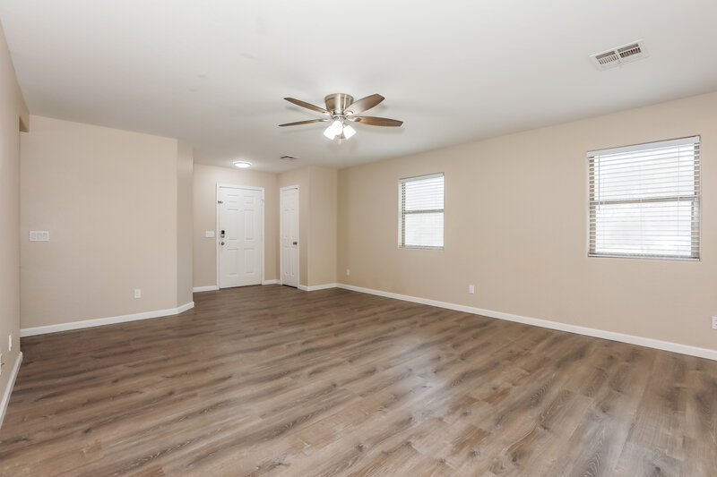 2,125/Mo, 1924 E Connemara Dr San Tan Valley, AZ 85140 Living Room View 2