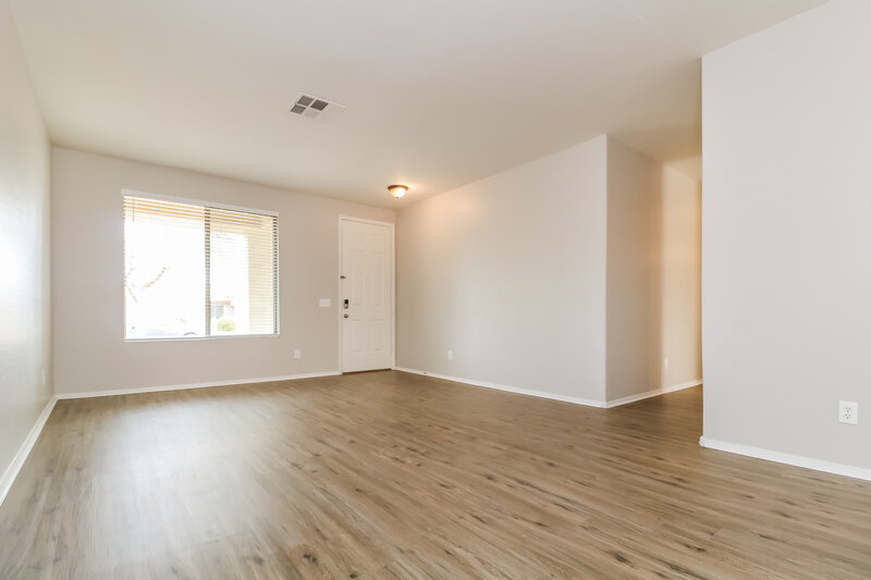 2,135/Mo, 14911 W Banff Ln Surprise, AZ 85379 Living Room View
