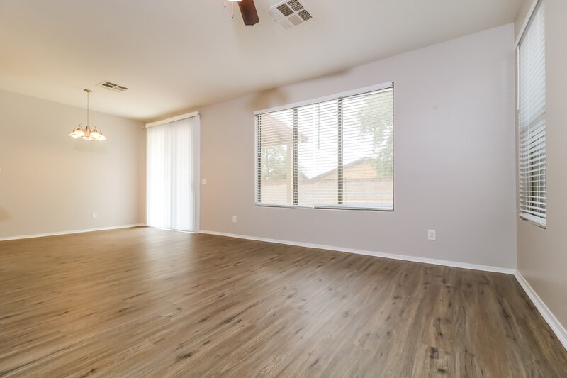 2,135/Mo, 14911 W Banff Ln Surprise, AZ 85379 Dining Room View