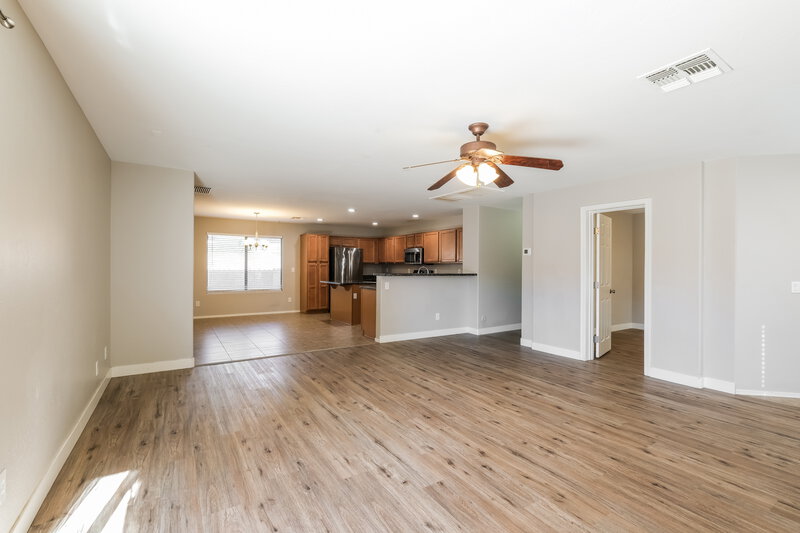 2,160/Mo, 2029 W Allens Peak Dr Queen Creek, AZ 85142 Living Room View 2