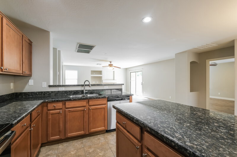 2,160/Mo, 2029 W Allens Peak Dr Queen Creek, AZ 85142 Kitchen View 2