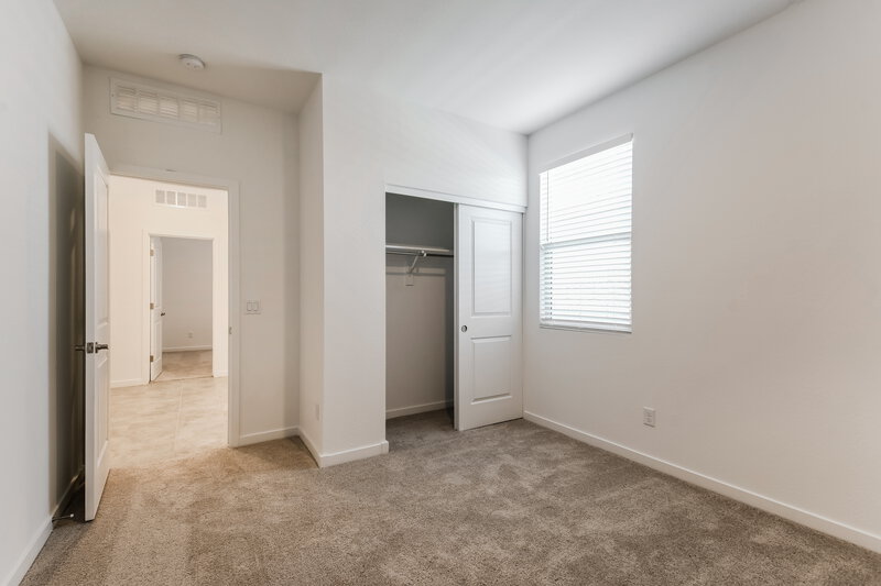 2,330/Mo, 25274 N 144th Lane Sun City West, AZ 85387 Bedroom View 2