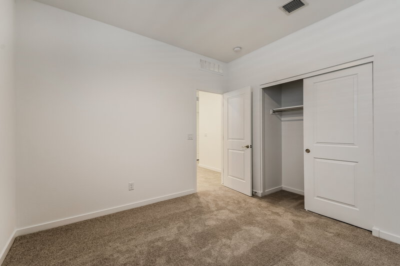 2,330/Mo, 25274 N 144th Lane Sun City West, AZ 85387 Bedroom View 3
