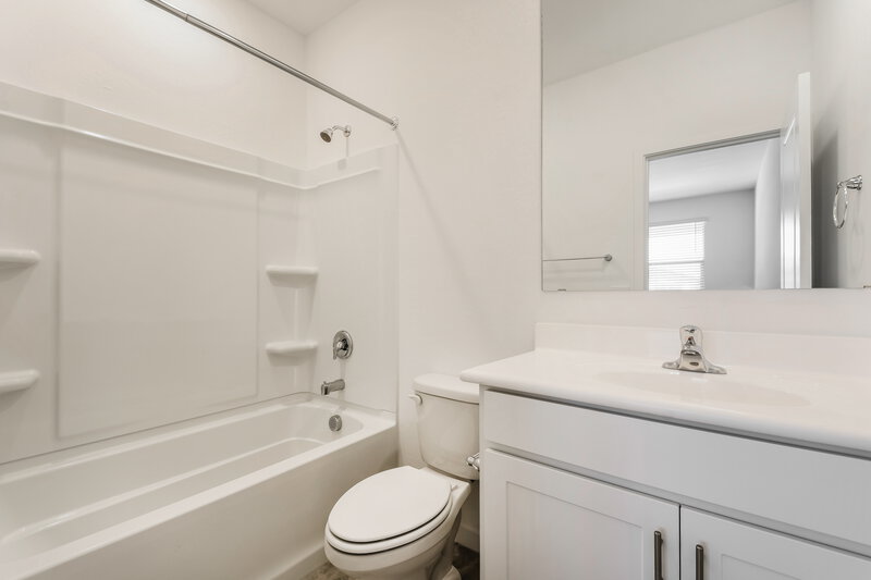 2,330/Mo, 25274 N 144th Lane Sun City West, AZ 85387 Bathroom View 2