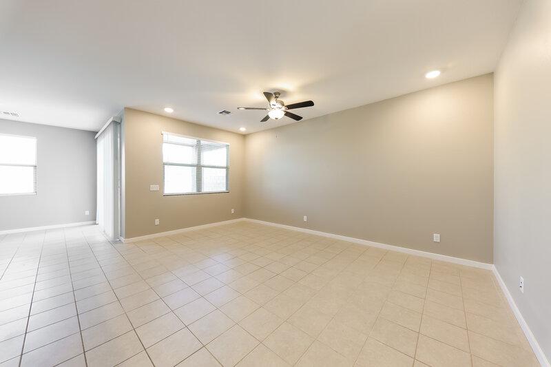 1,870/Mo, 25258 N 144th Drive Surprise, AZ 85387 Living Room View