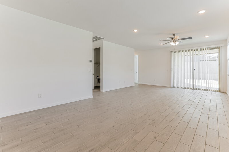 2,350/Mo, 4565 W Hunter Trail San Tan Valley, AZ 85144 Misc View 2