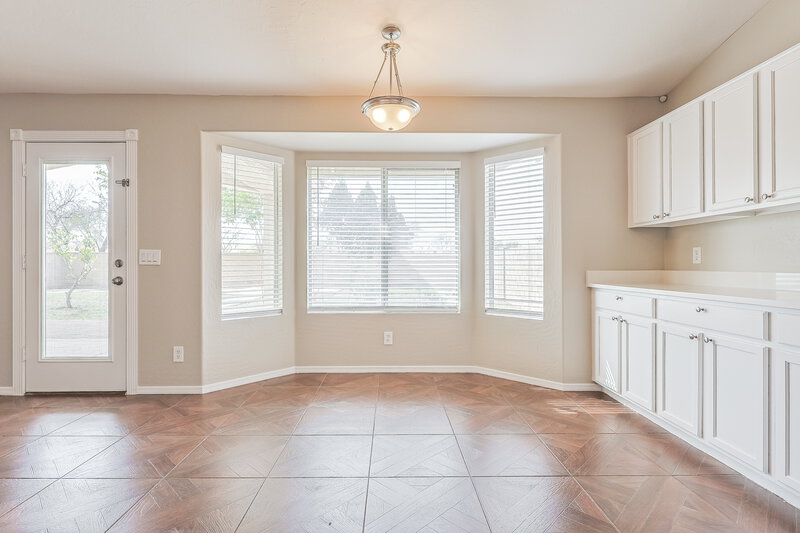 2,280/Mo, 2901 E Morgan Dr Gilbert, AZ 85295 Dining Room View