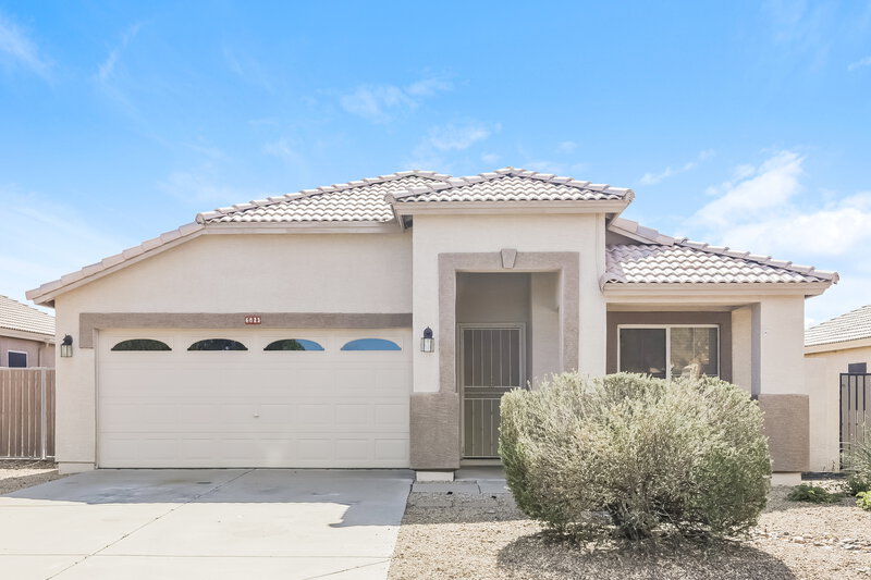 2,260/Mo, 6823 W Bronco Trl Peoria, AZ 85383 External View