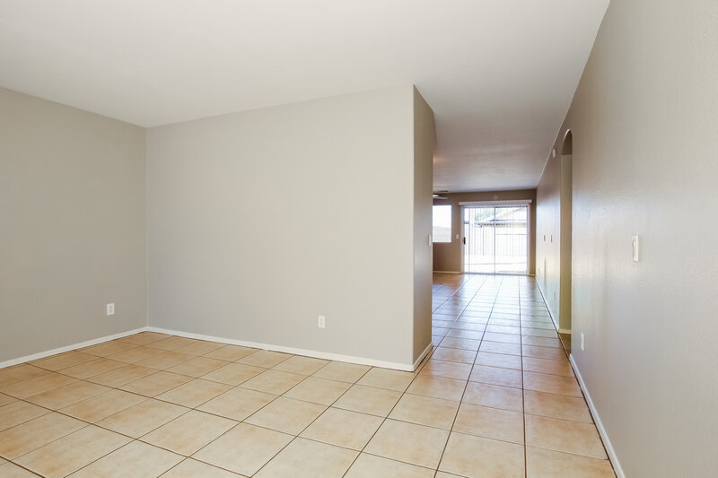 2,030/Mo, 3326 W Shumway Farm Rd Phoenix, AZ 85041 Living Room View