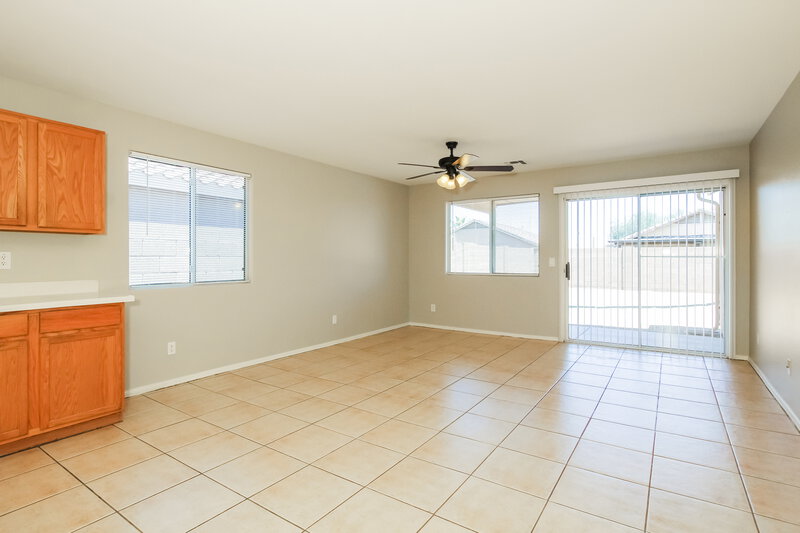 2,030/Mo, 3326 W Shumway Farm Rd Phoenix, AZ 85041 Dining Room View