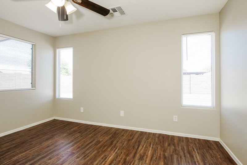 2,030/Mo, 3326 W Shumway Farm Rd Phoenix, AZ 85041 Main Bedroom View