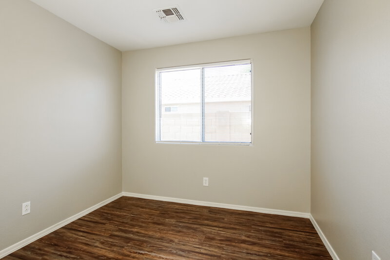 2,030/Mo, 3326 W Shumway Farm Rd Phoenix, AZ 85041 Bedroom View 3