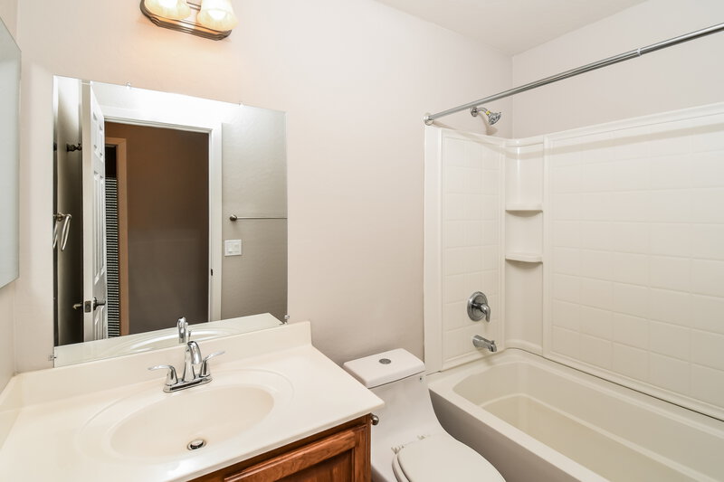 1,935/Mo, 1833 W Desert Hills Dr Queen Creek, AZ 85142 Bathroom View