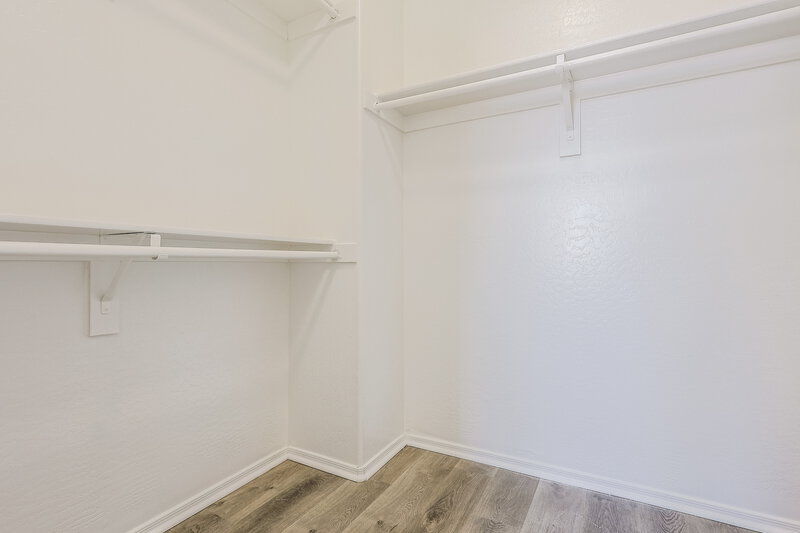 2,195/Mo, 3418 N 126th Ln Avondale, AZ 85392 Walk In Closet View