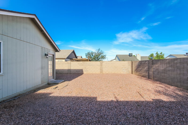2,000/Mo, 10856 W Ruth Ave Peoria, AZ 85345 Backyard View