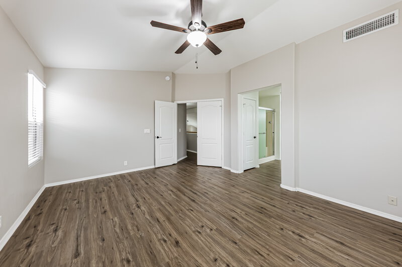 2,610/Mo, 17847 N 13th St Phoenix, AZ 85022 Main Bedroom View 2