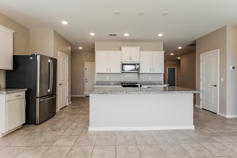 2,035/Mo, 19912 W Badgett Lane Litchfield Park, AZ 85340 Kitchen View 2