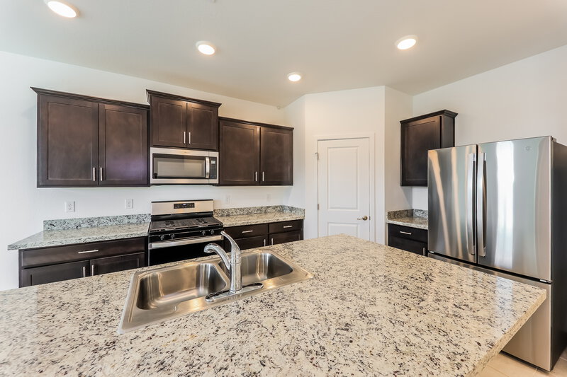 1,745/Mo, 14465 W Hackamore Dr Surprise, AZ 85387 Kitchen View